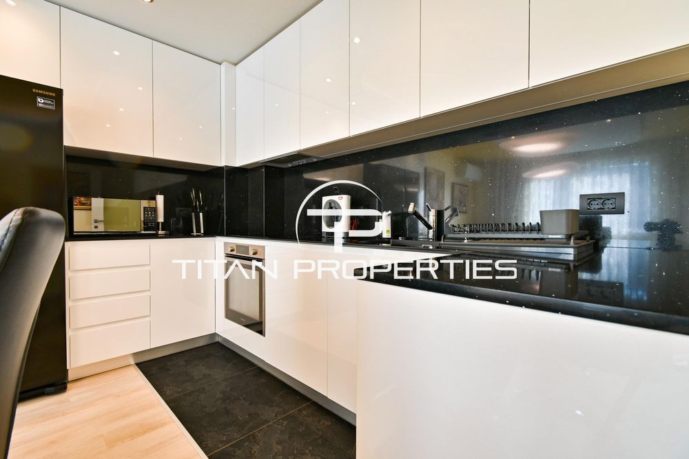 Тристаен, под наем, Център-ЦУМ