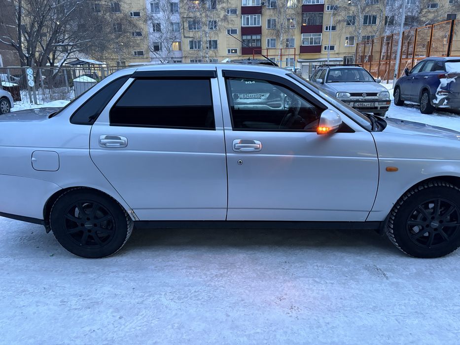 Продам приору в хорошем состояние