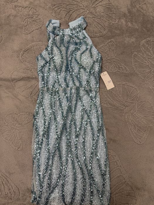 Официална къса рокля