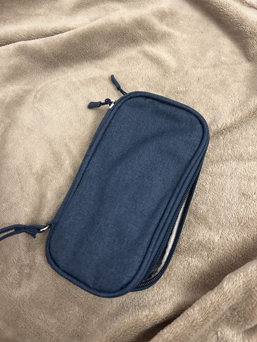 Универсален органайзер за кабели и аксесоари