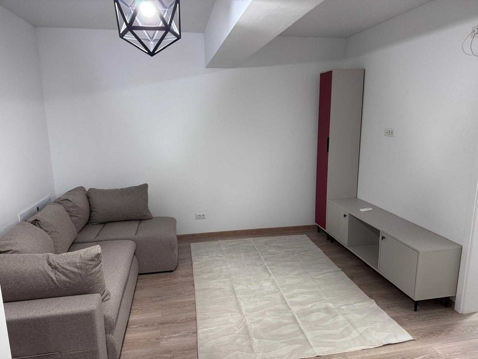 Apartament 3 camere 7 minute metrou Berceni de inchiriat