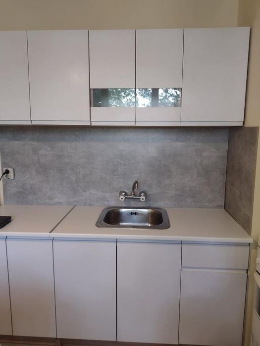 Дава се под наем Тристаен апартамент в София, Зона Б-5 - 90 кв.м за 697.17 € - Снимка #1