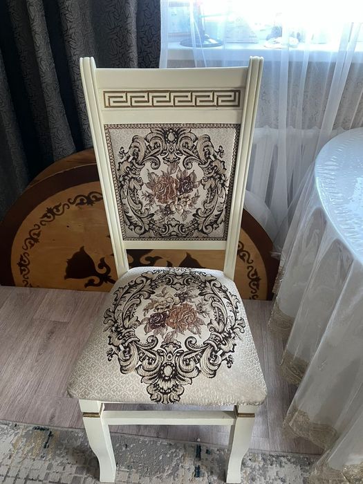 Продам спальный гарнитур и обеденный стол