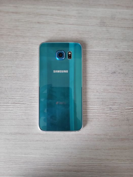 Samsung s6  зелёный цвет