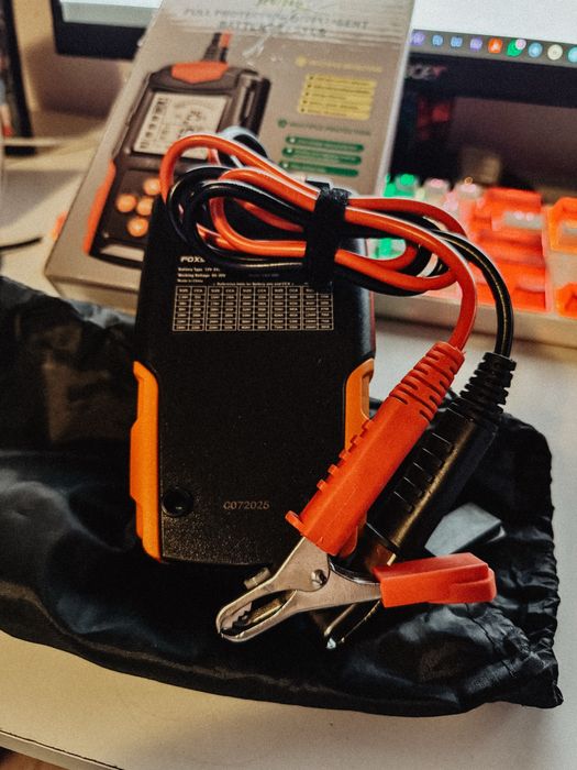 Tester baterii auto 12V / 24V