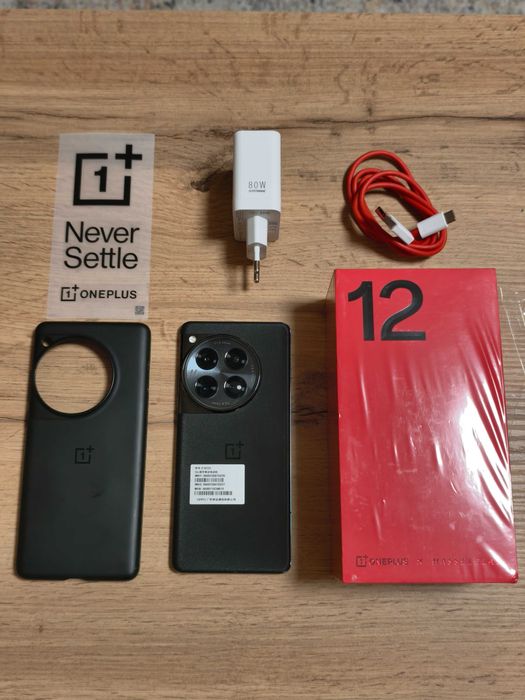Oneplus 12 256GB / 12GB RAM – Като НОВ | QHD+ 120Hz | Hasselblad камери