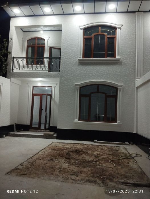 Келес Абдурахмоновда 2 та ховли