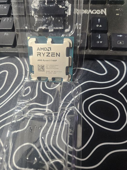 AMD Ryzen 5 7400F