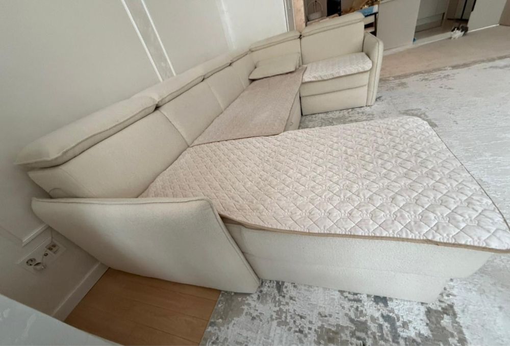 Дизайнерский диван