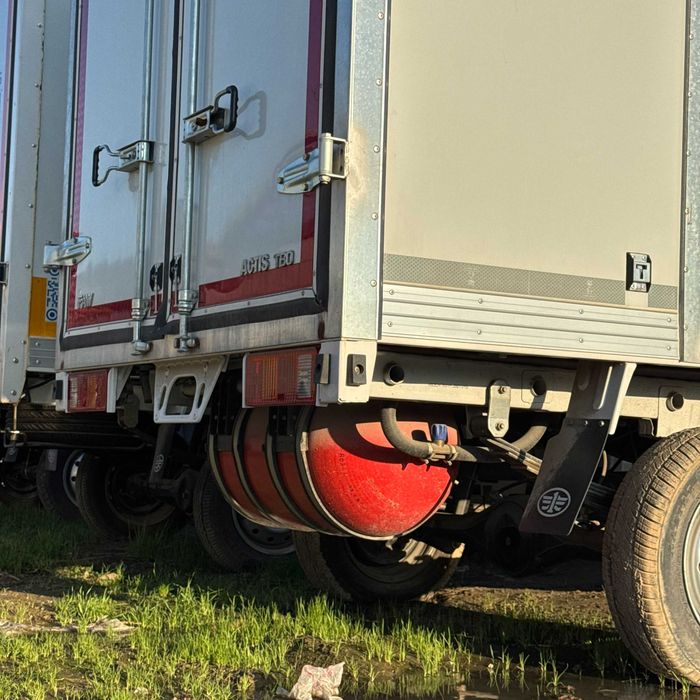 Bortavoy Tentovka Zavodskoy Metan Gaz Sotiladi FAW Mini yuk mashinasi.