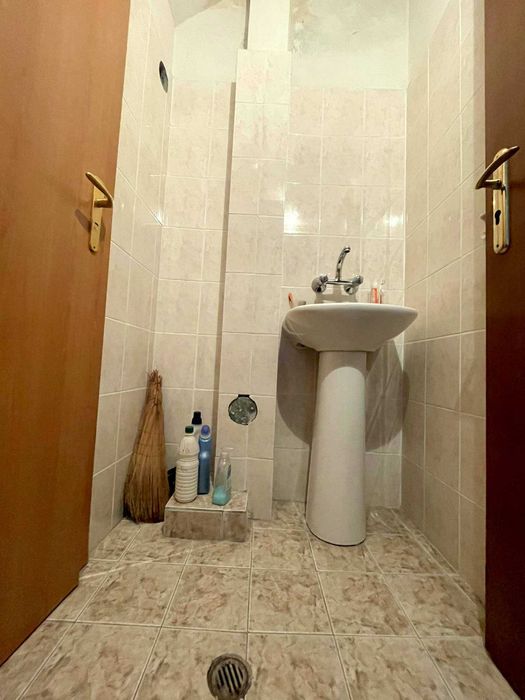Продава се Офис в Варна, Спортна зала - 83 кв.м за 1627 €/кв.м - Снимка #5