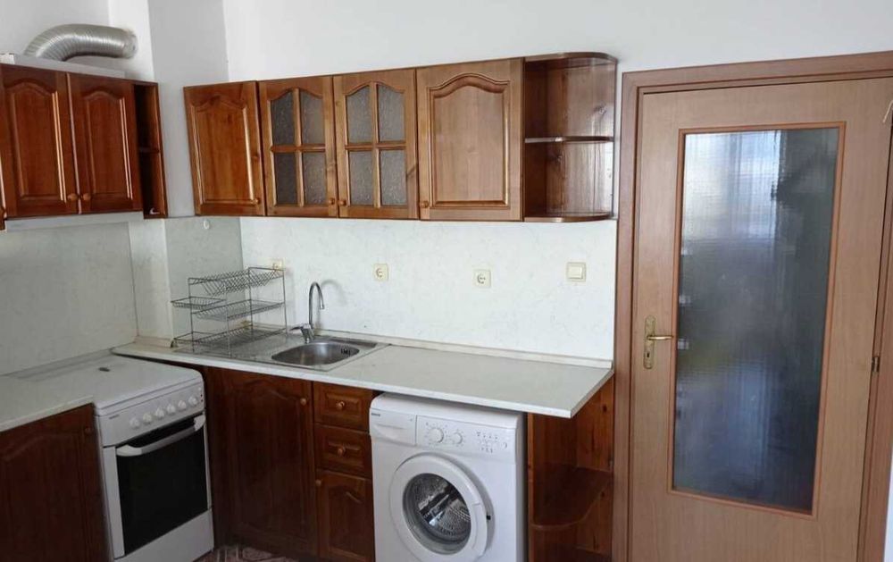 Дава се под наем Двустаен апартамент в Бургас, Зорница - 61 кв.м за 200 € - Снимка #2