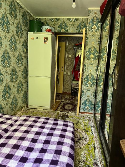 2-комн., 4 мкр., 4 этаж (не угол)