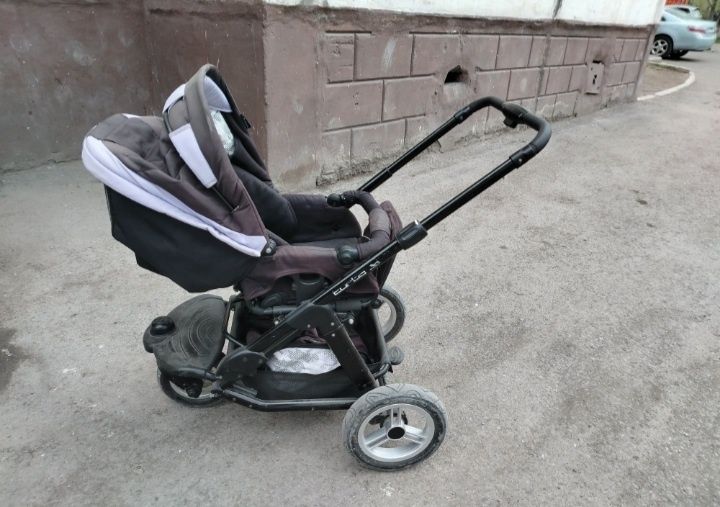 Продам коляску Turbo 3s