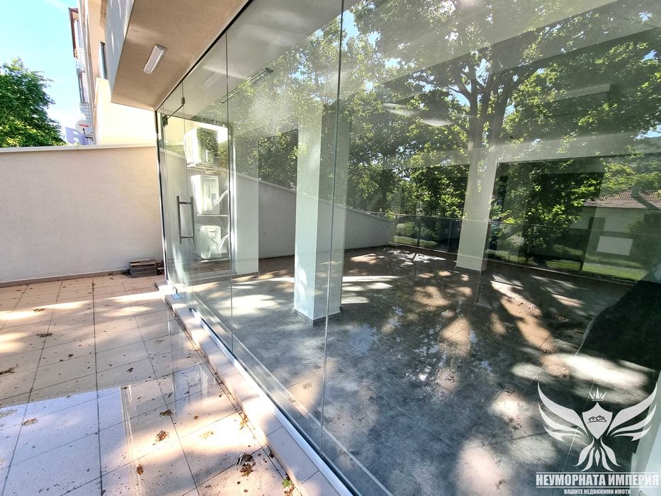 Продавам 165кв помещение офис студио магазин с тераса в гр.Асеновград