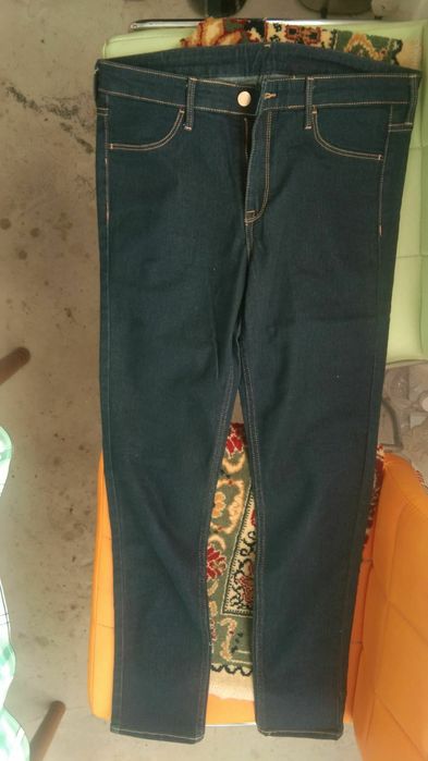 Дамски дънки от тип Skinny