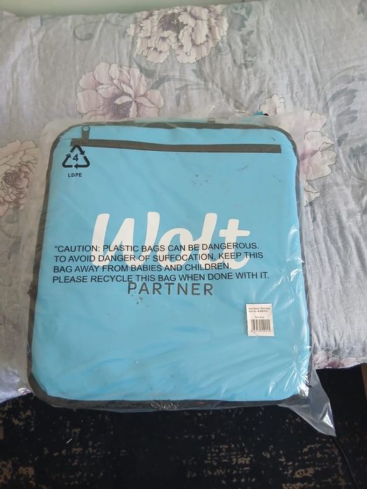 Продам сумку wolt новая