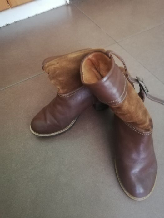 Vând pantofi și ghete din piele