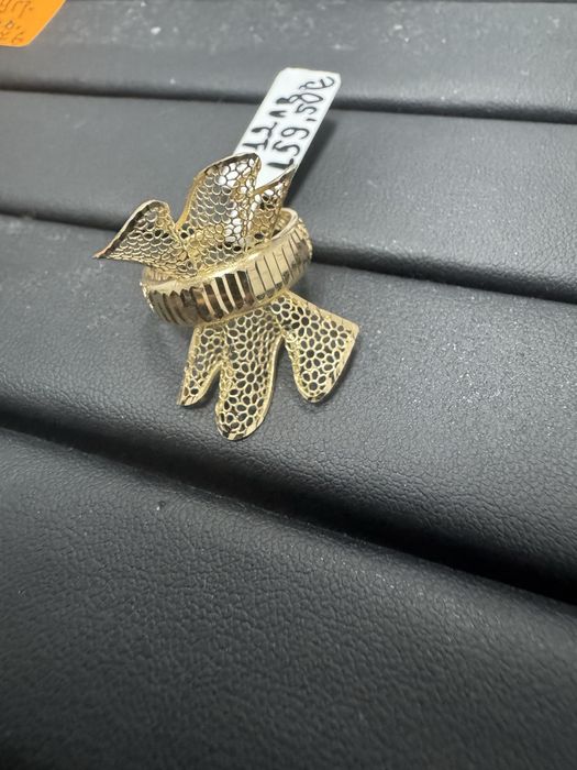 Златен пръстен с пандела