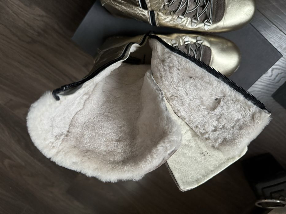 Ghete din piele imblanite