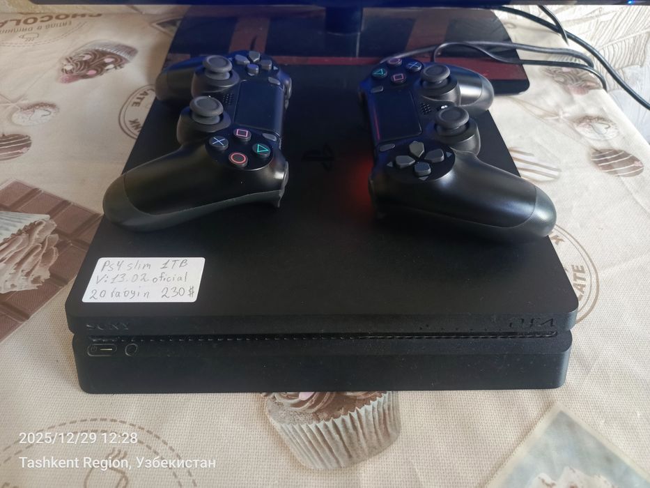 Ps4 slim 1TB v:13.02 официальный с купленные играми