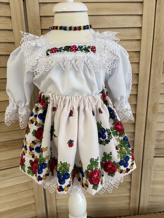 Costum popular pentru fetite de Maramures set complet