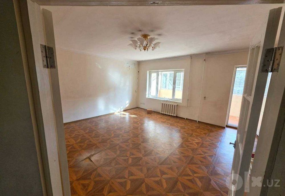 Новомосковская (Дархан) 4/2/4. 90 м²