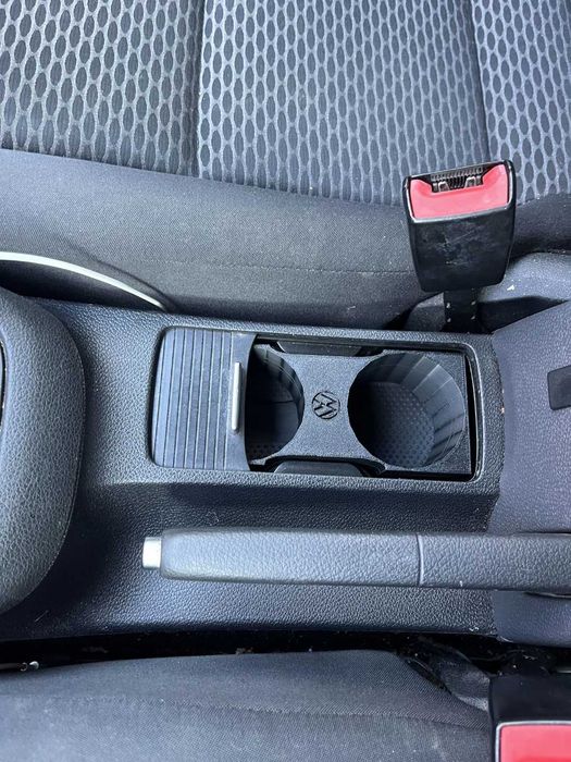 Suport pahare GOLF5 si GOLF6