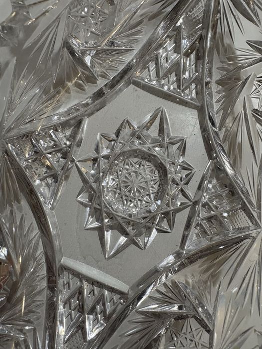 Platou oval din cristal masiv – tăietură clasică, model stea