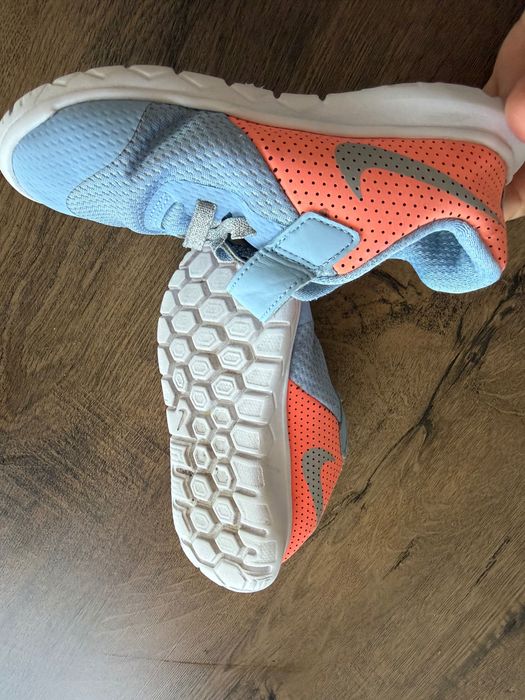 Маратонки Nike - 27 номер
