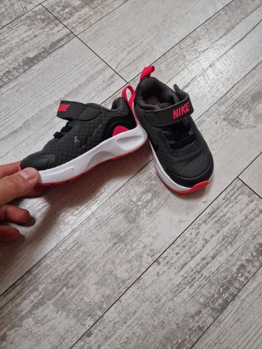 Adidasi Nike de băieți