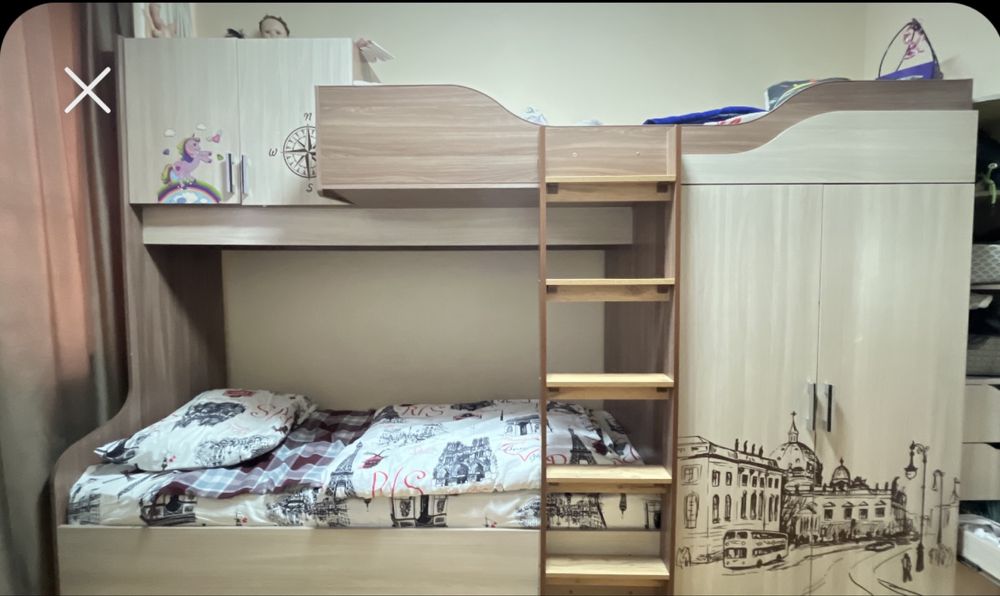 Двухьярусная кровать