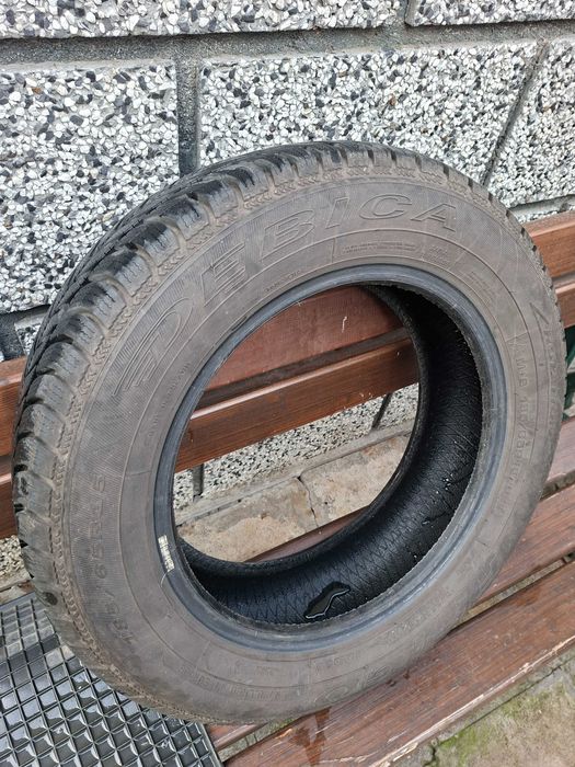 Продавам зимни гуми 185/65/15.