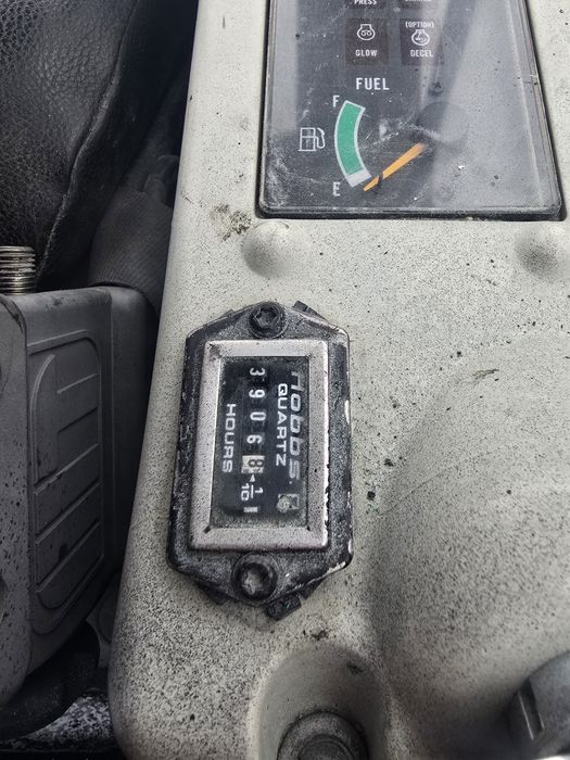 Vand miniexcavator imer 18 kg an 2010