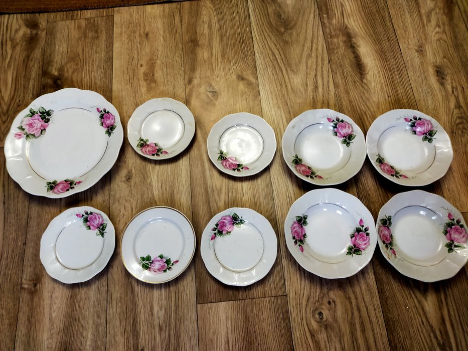 Продам Набор тарелок