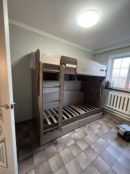 Кровать детская двухярусная