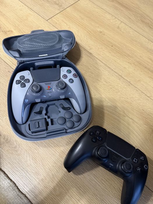 Sony DualSense Edge Wireless Controller – 30th Anniversary Limited Edition