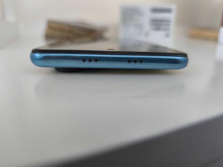 Xiaomi 11i 8gb рам 256 памет като нов