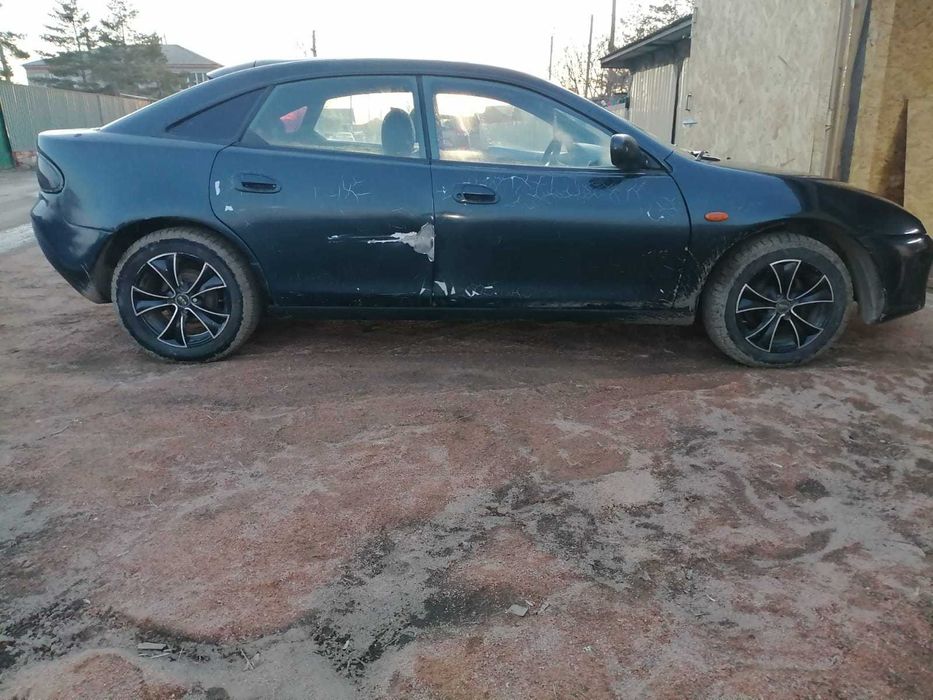 Продам Мазда 323