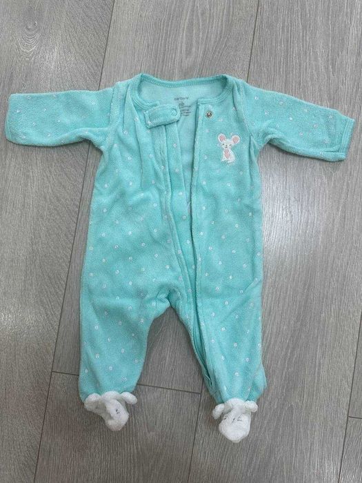 Продаю боди и распашонку для малыша 0-6 месяцев