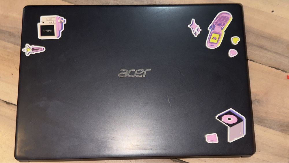 продаю ноут Acer срочно