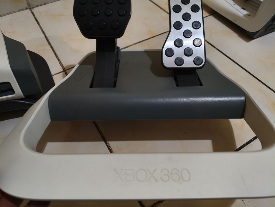 Xbox 360 руль  оригинал microsoft