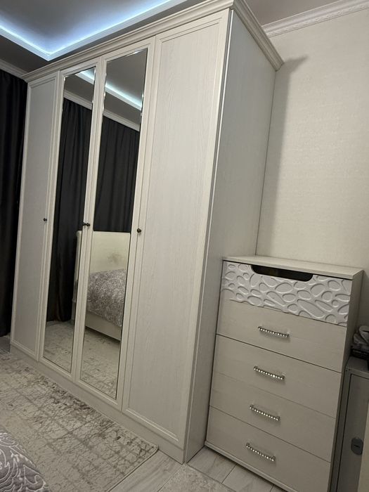 Спальный гарнитур