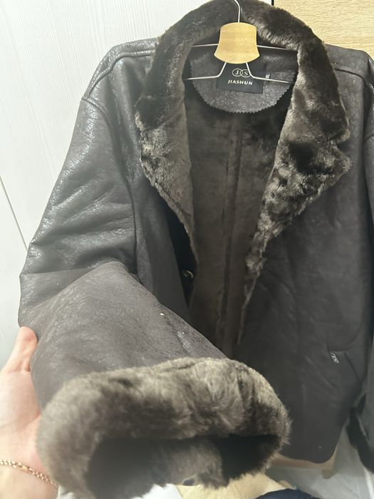 Отдам мужскую дубленку