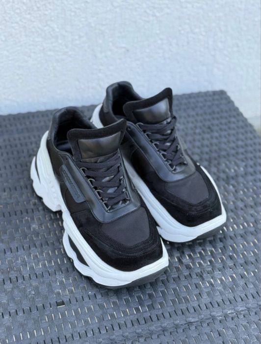 Adidasi dsquared2 marimea 42