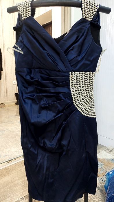 Вечерный платья,  42,44