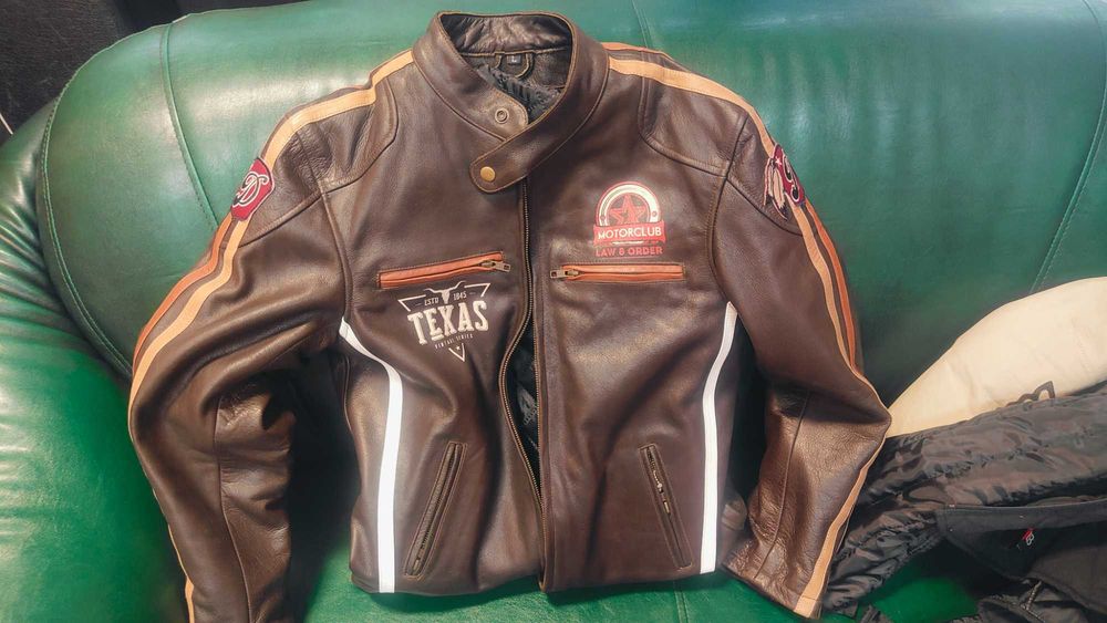Мото яке Ducati / Dainese- cofe racer -2бр.- чисто нови.
