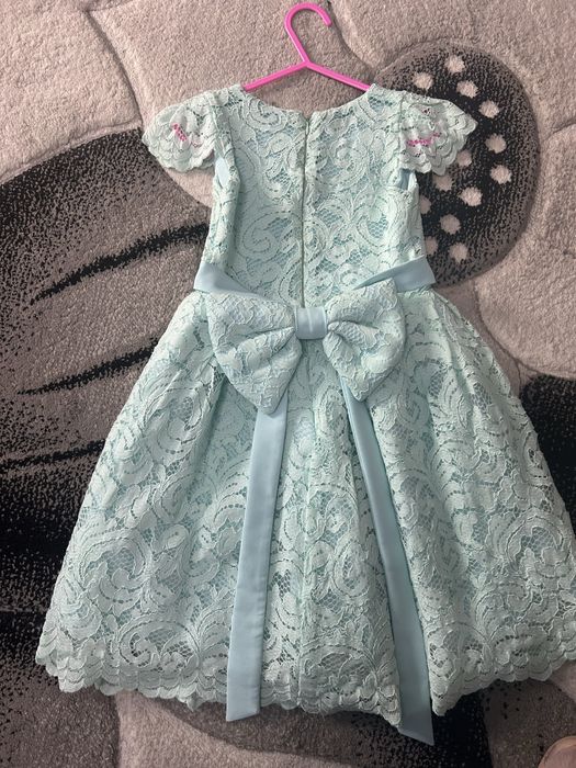 Детска дантелена рокличка