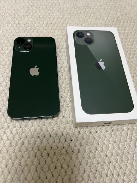 Продам айфон 13