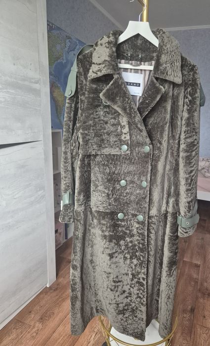 Стильная шуба цвета Хаки